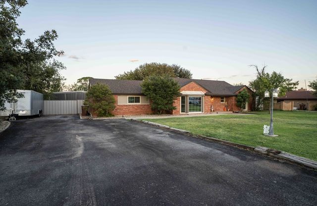 2805 Navajo Drive, Big Spring, TX 79720