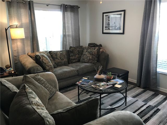 1814 Pointe West Way, Vero Beach, FL 32966