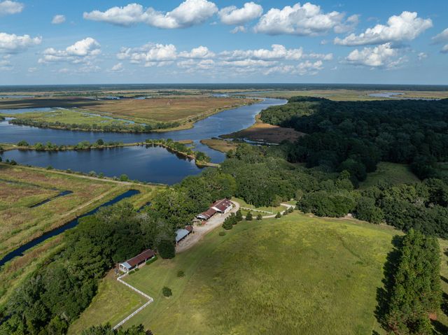 1451 River Road, Yemassee, SC 29945