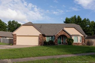 2805 W Dallas Street, Broken Arrow, OK 74012