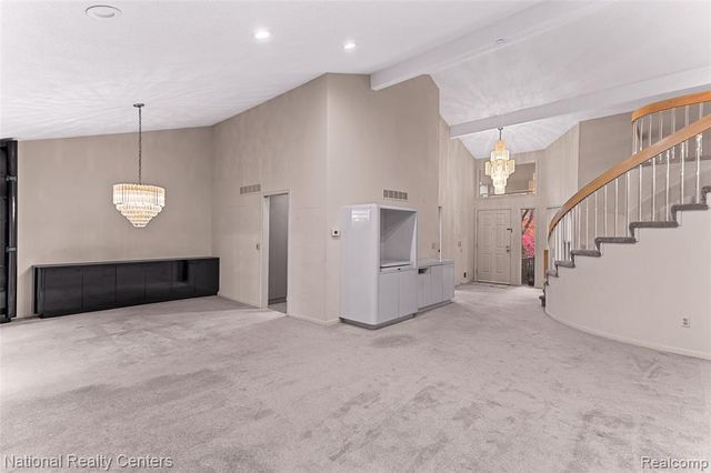 6904 Pebble Park Circle, West Bloomfield, MI 48322