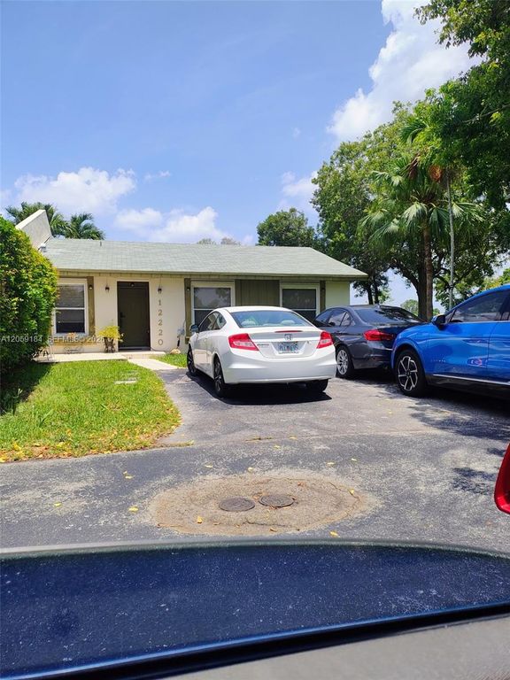 12220 SW 111th Terrace 12220, Miami, FL 33186