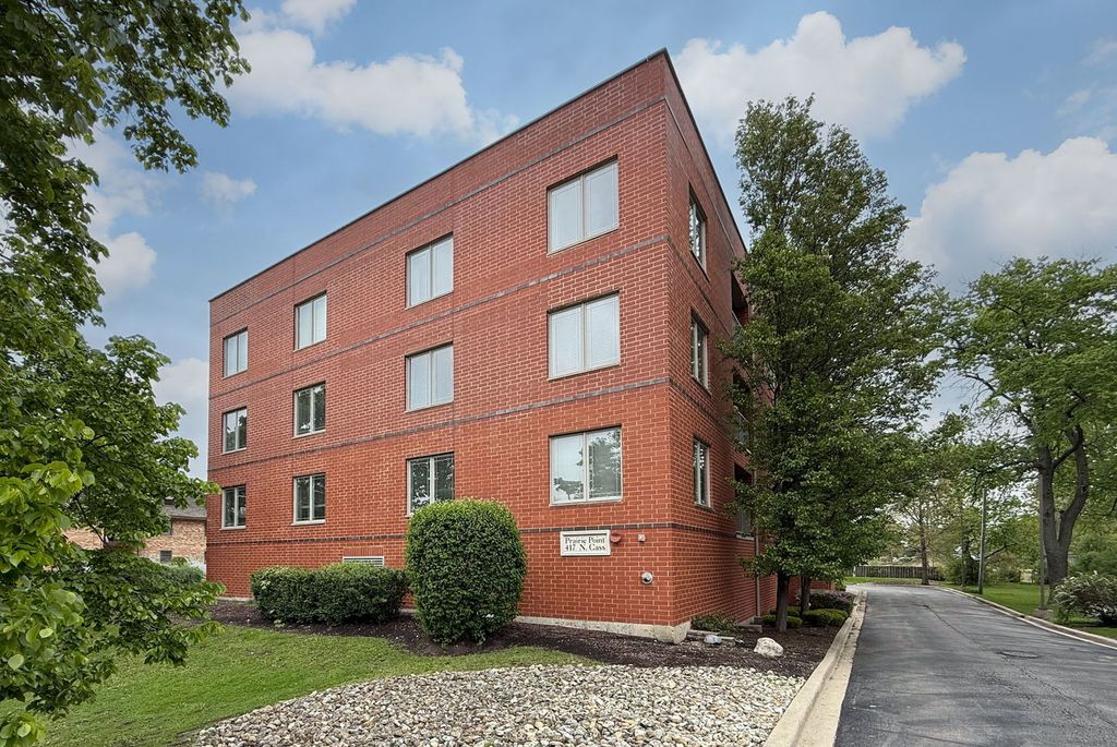 417 N Cass Avenue 3A, Westmont, IL 60559