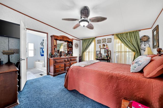 8900 Crestview Estate Road, Quinlan, TX 75474