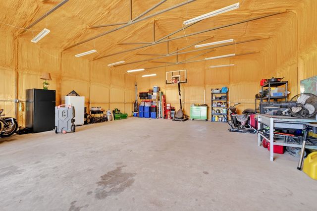 8900 Crestview Estate Road, Quinlan, TX 75474