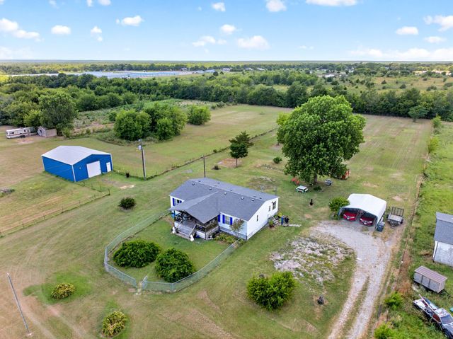 8900 Crestview Estate Road, Quinlan, TX 75474
