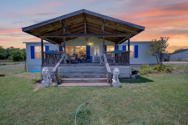 8900 Crestview Estate Road, Quinlan, TX 75474
