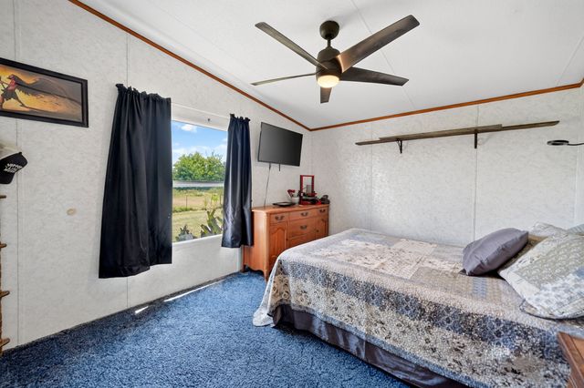 8900 Crestview Estate Road, Quinlan, TX 75474