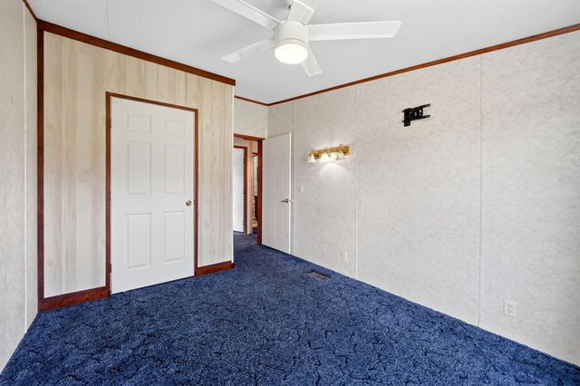 8900 Crestview Estate Road, Quinlan, TX 75474