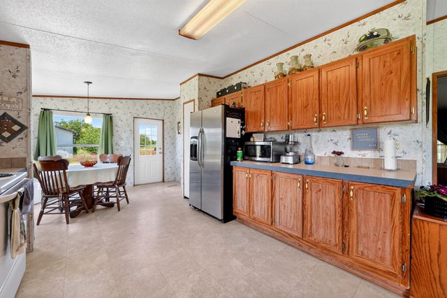 8900 Crestview Estate Road, Quinlan, TX 75474