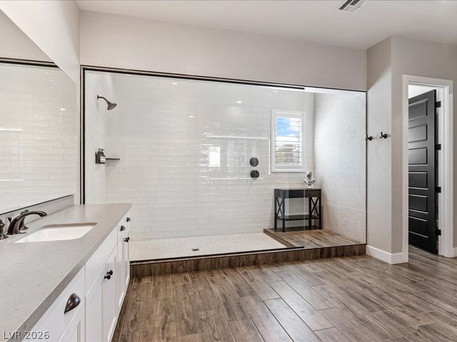 6155 Luna View Avenue, Las Vegas, NV 89131