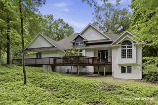 2291 Burton Pines Drive, Grand Rapids, MI 49546