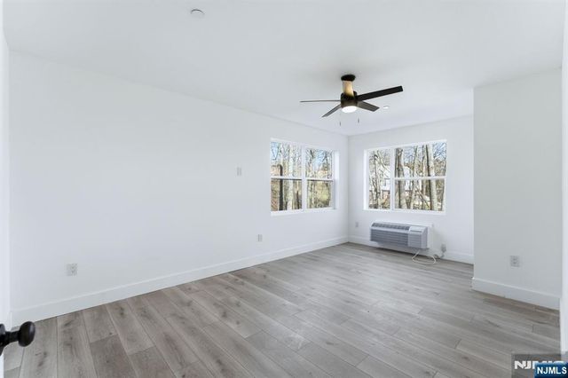 95 Shepherds Lane B409, Totowa, NJ 07512