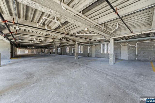 95 Shepherds Lane B409, Totowa, NJ 07512