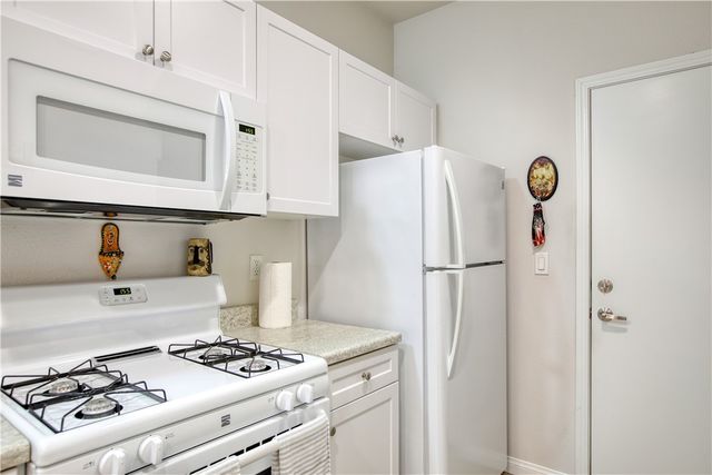 864 Lawrence, San Luis Obispo, CA 93401