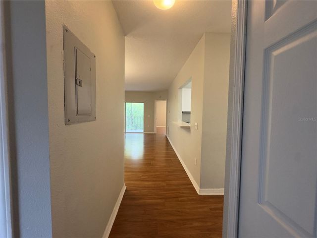 9507 AMBERDALE COURT 201, Riverview, FL 33578
