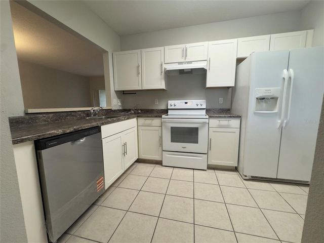 9507 AMBERDALE COURT 201, Riverview, FL 33578