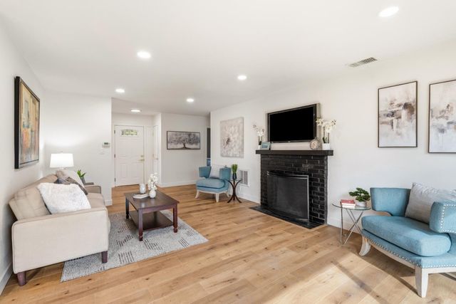 5308 Fernwood Way, Sacramento, CA 95841