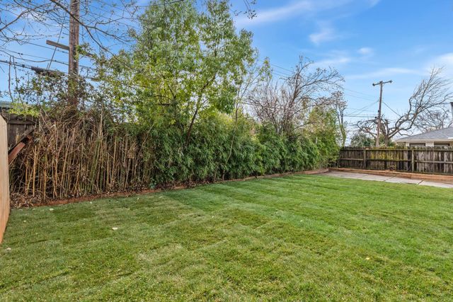 5308 Fernwood Way, Sacramento, CA 95841