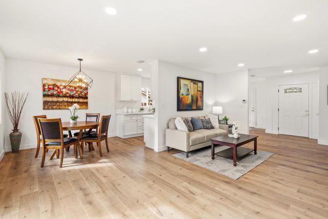 5308 Fernwood Way, Sacramento, CA 95841