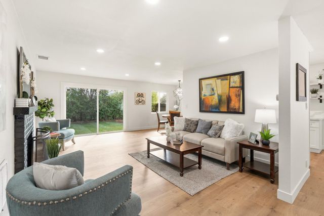 5308 Fernwood Way, Sacramento, CA 95841