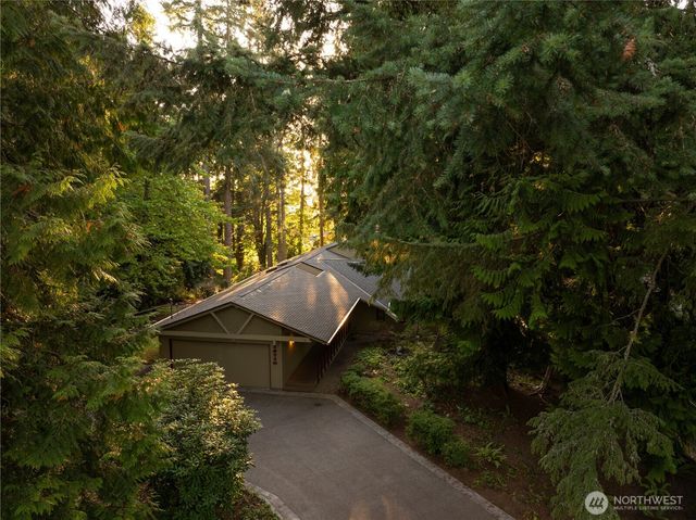 18710 88th Avenue W, Edmonds, WA 98026