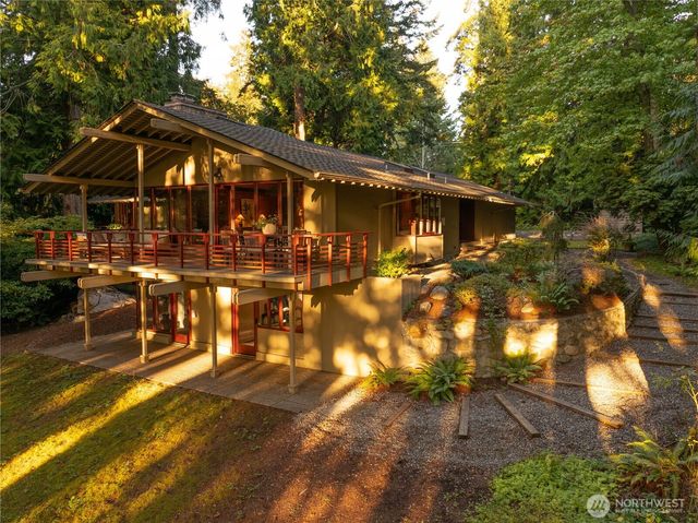 18710 88th Avenue W, Edmonds, WA 98026