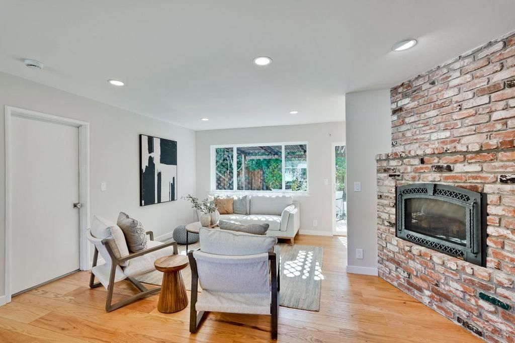 Image 12 of property listing at 1680 Fordham Way, Mountain View, CA 94040