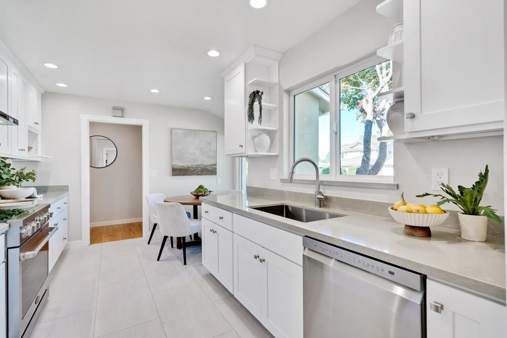 Image 19 of property listing at 1680 Fordham Way, Mountain View, CA 94040