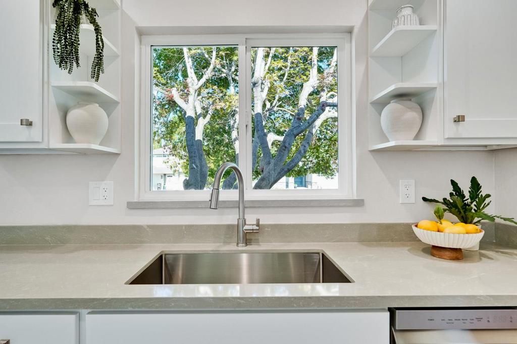 Image 21 of property listing at 1680 Fordham Way, Mountain View, CA 94040