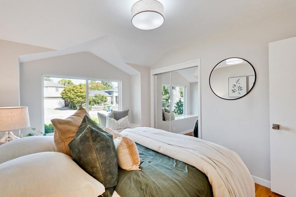 Image 31 of property listing at 1680 Fordham Way, Mountain View, CA 94040