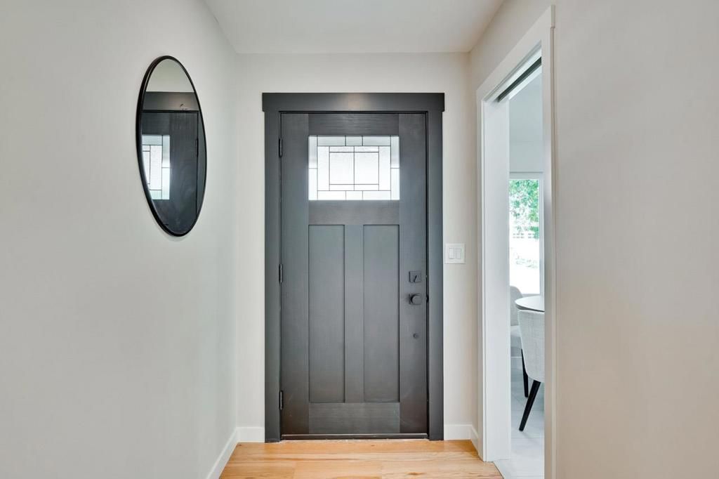 Image 5 of property listing at 1680 Fordham Way, Mountain View, CA 94040