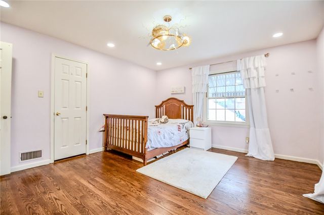 1500 Devereux Drive, Oakwood, OH 45419