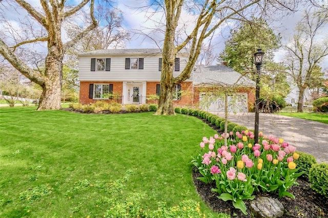 1500 Devereux Drive, Oakwood, OH 45419