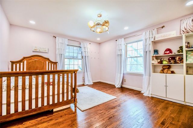 1500 Devereux Drive, Oakwood, OH 45419
