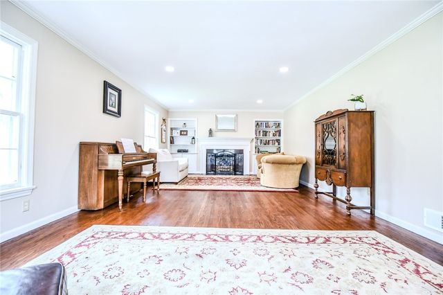 1500 Devereux Drive, Oakwood, OH 45419