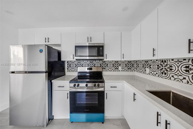 920 NW 8th Ave 3, Pompano Beach, FL 33060