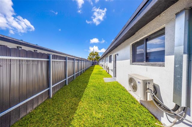 920 NW 8th Ave 3, Pompano Beach, FL 33060