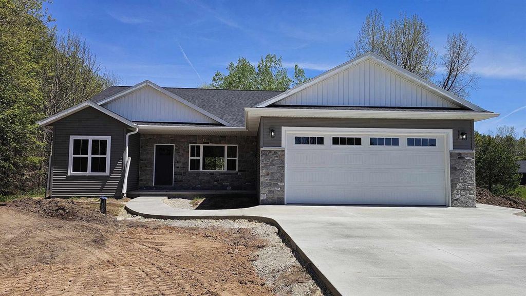 W128 FRESA COURT, Krakow, WI 54137