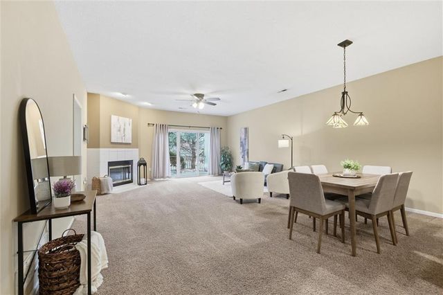 10301 GARNETT Street, Overland Park, KS 66214