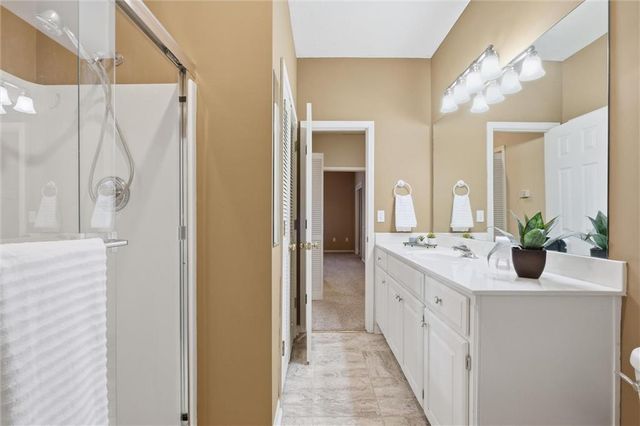 10301 GARNETT Street, Overland Park, KS 66214