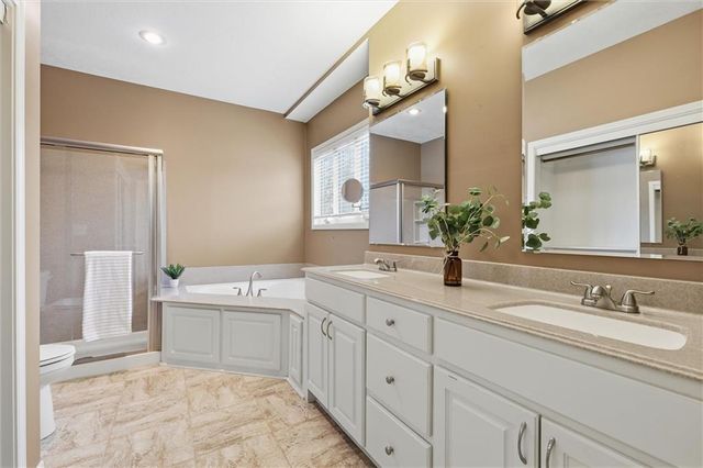 10301 GARNETT Street, Overland Park, KS 66214