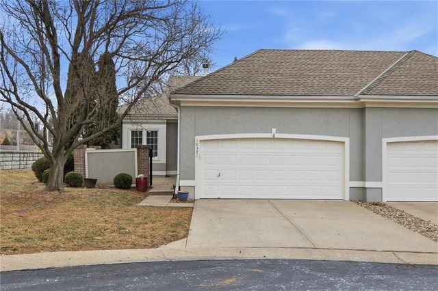 10301 GARNETT Street, Overland Park, KS 66214