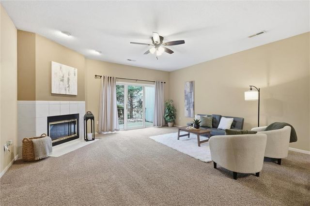 10301 GARNETT Street, Overland Park, KS 66214