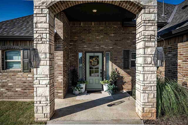 5499 Elk Point Rd, Elgin, OK 73538