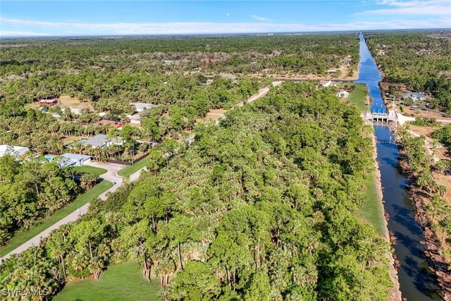 22nd ST NE, Naples, FL 34120