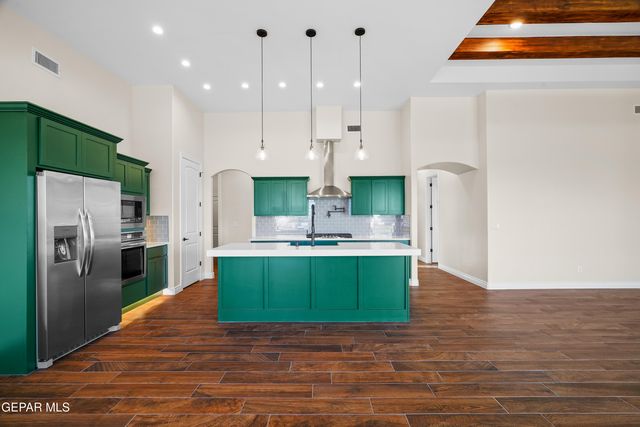 2305 ENCHANTED OWL Place, El Paso, TX 79911