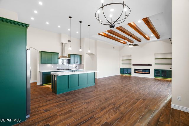 2305 ENCHANTED OWL Place, El Paso, TX 79911