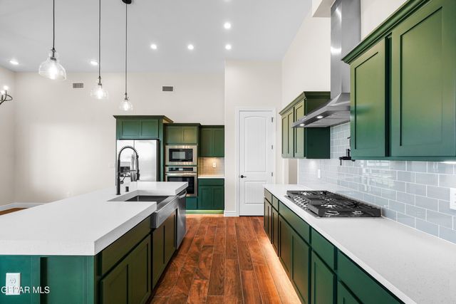 2305 ENCHANTED OWL Place, El Paso, TX 79911