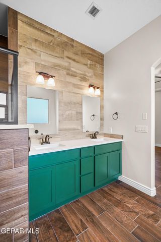 2305 ENCHANTED OWL Place, El Paso, TX 79911